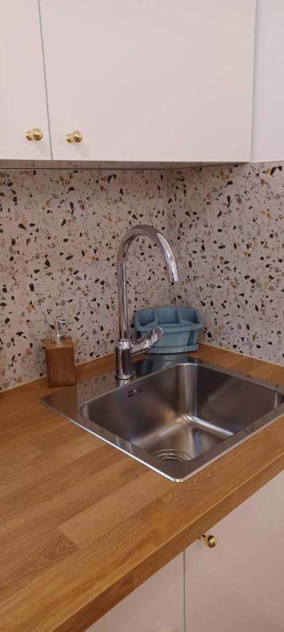 Studio Apartman Four Pearls Karlovac Exterior photo