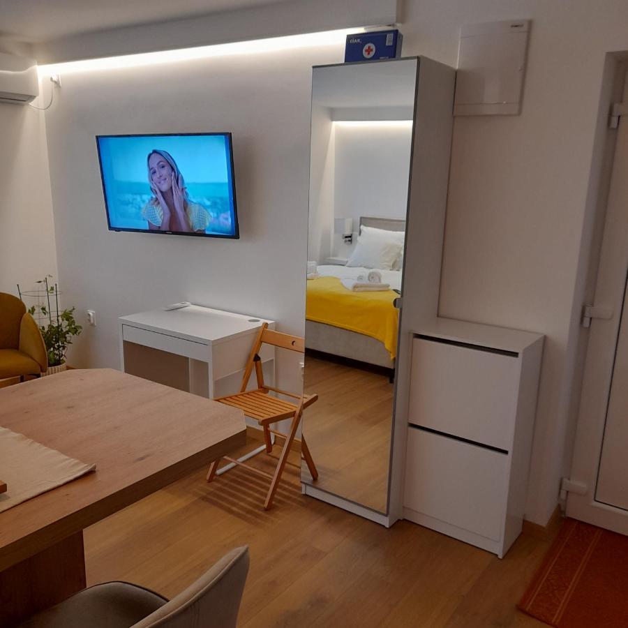 Studio Apartman Four Pearls Karlovac Exterior photo